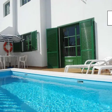 Puerto Del Carmen Sleeps 6 Pool Wifi Villa *
